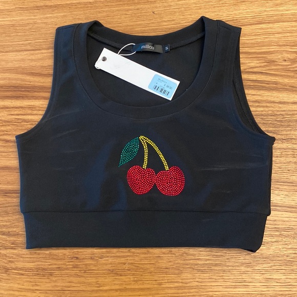 crop top super cute - Picture 1 of 6